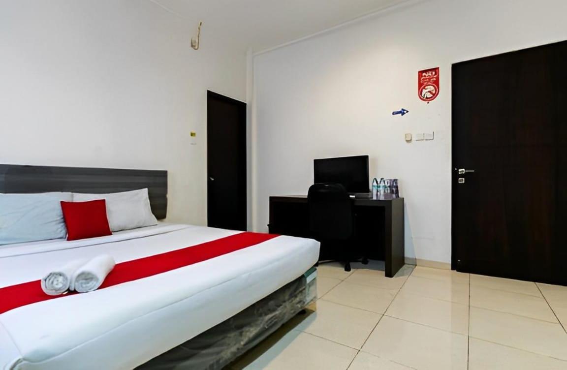 Pondok Inap Shofwa 2 Hotel Surabaya Buitenkant foto